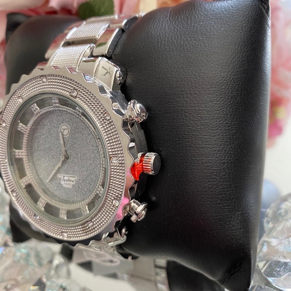 Men’s bling iced out silver flashy cuban watch - Picture 2 of 5